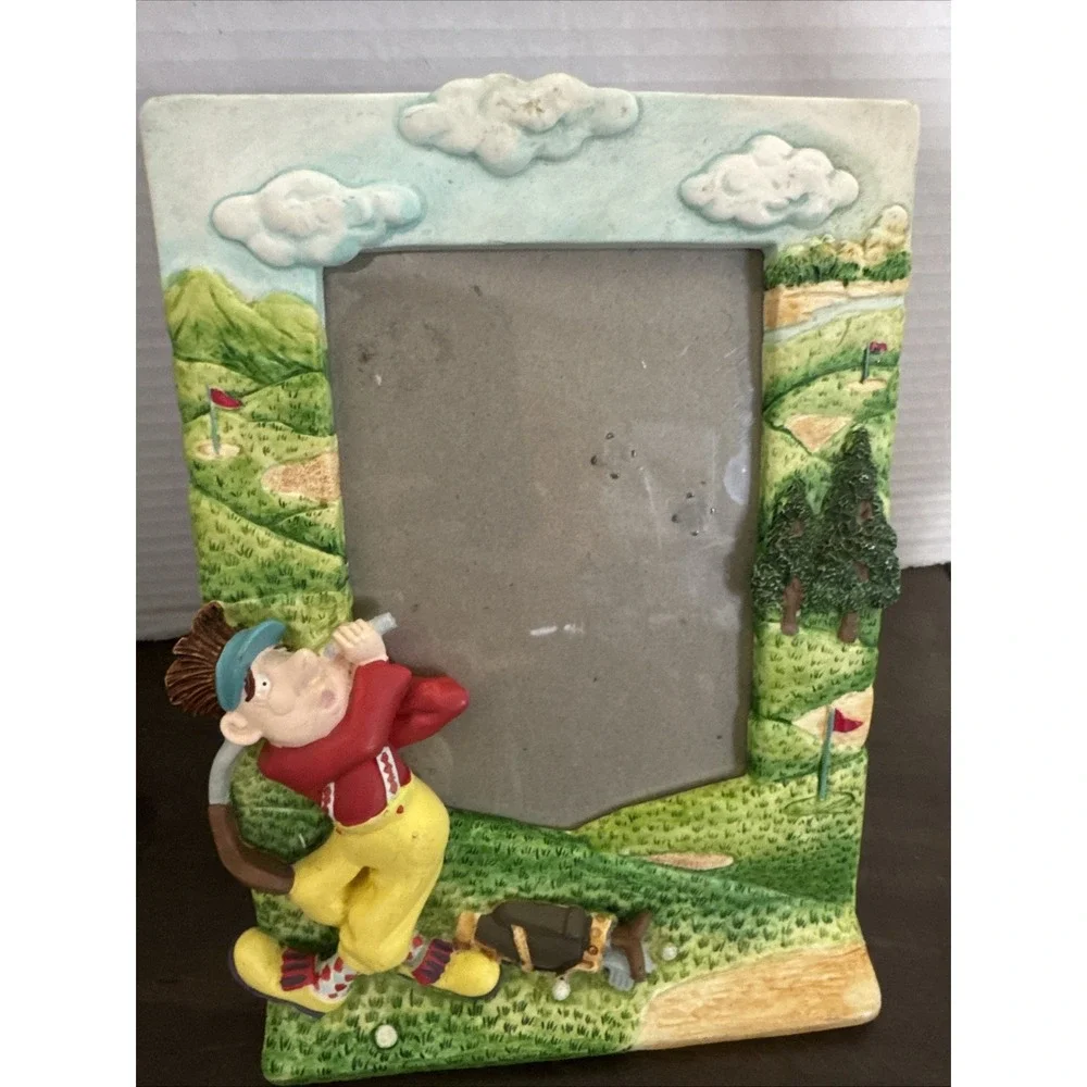 RUSS PHOTO PICTURE FRAME GOLF 3D HANDPAINTED 3.5